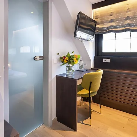 Jauch's Loewen Hotel-restaurant ホテル