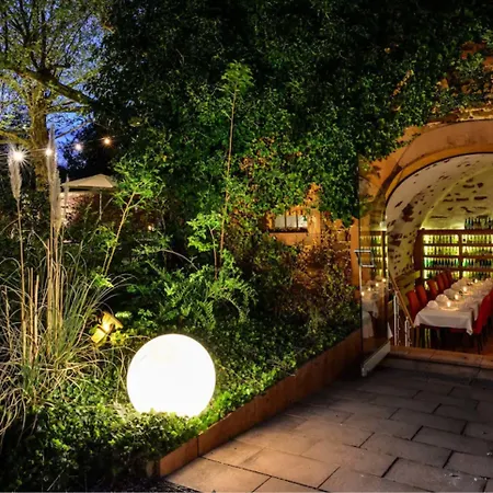 Jauch's Loewen Hotel-restaurant Neuershausen