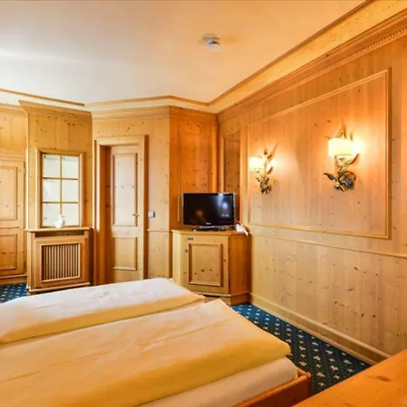 Jauch's Loewen Hotel-restaurant 3*