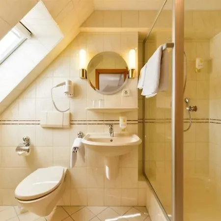 Jauch's Loewen Hotel-restaurant