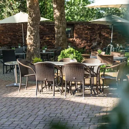 Jauch's Loewen Hotel-restaurant