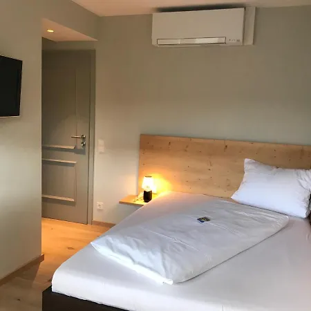 Jauch's Loewen Hotel-restaurant Neuershausen